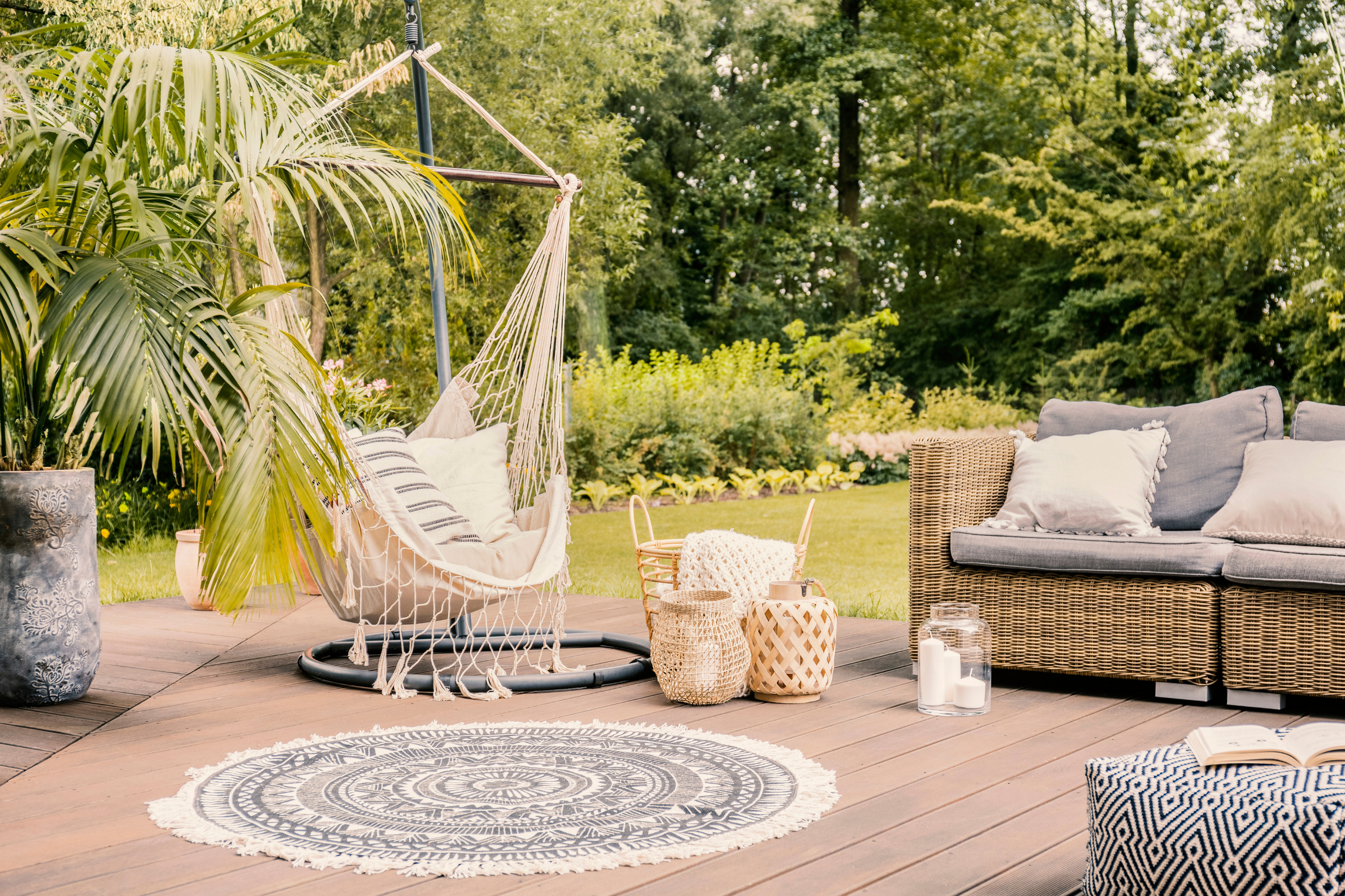 How to Add Charm to Your Terrace This Summer