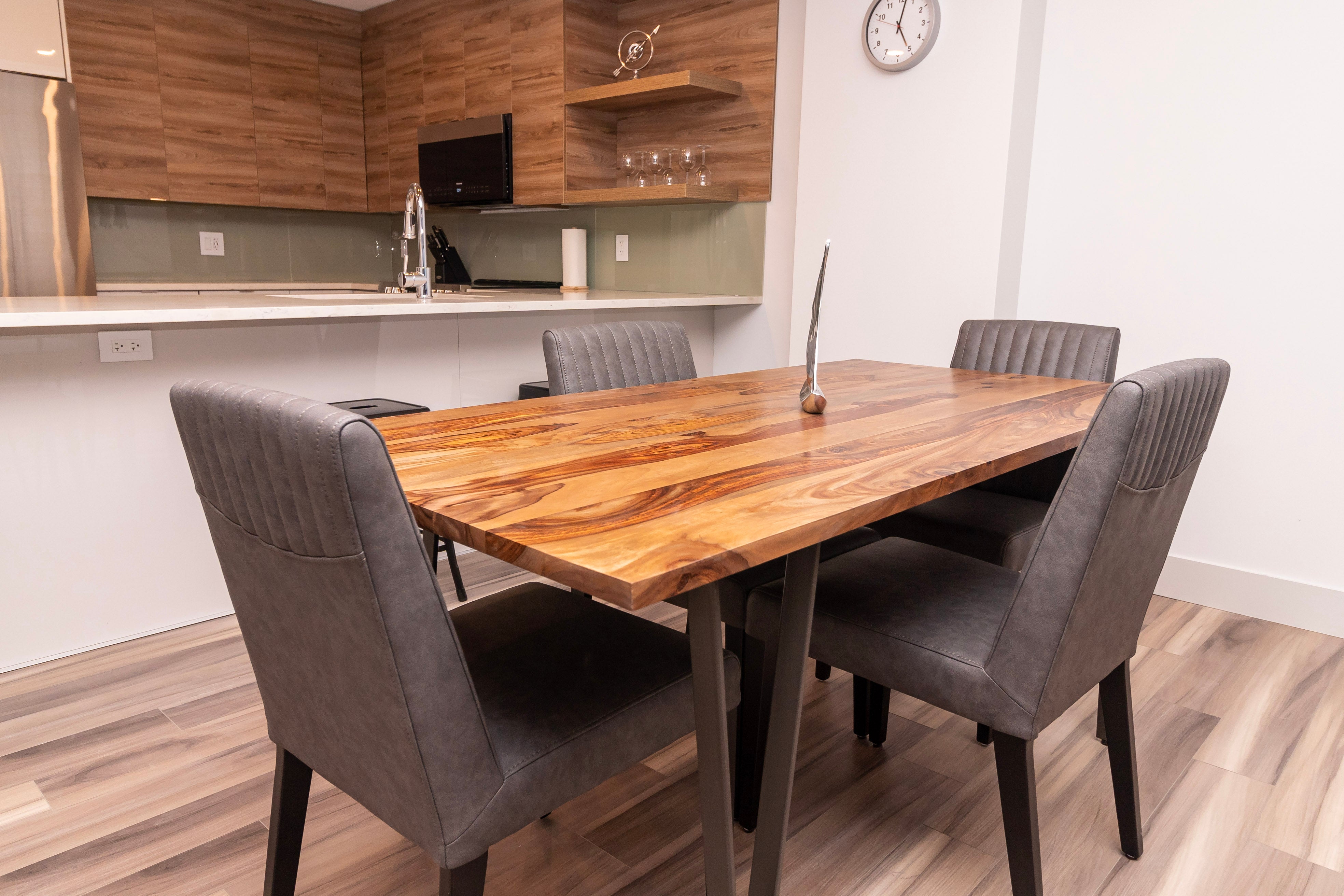 5 Reasons to Buy a Live Edge Table
